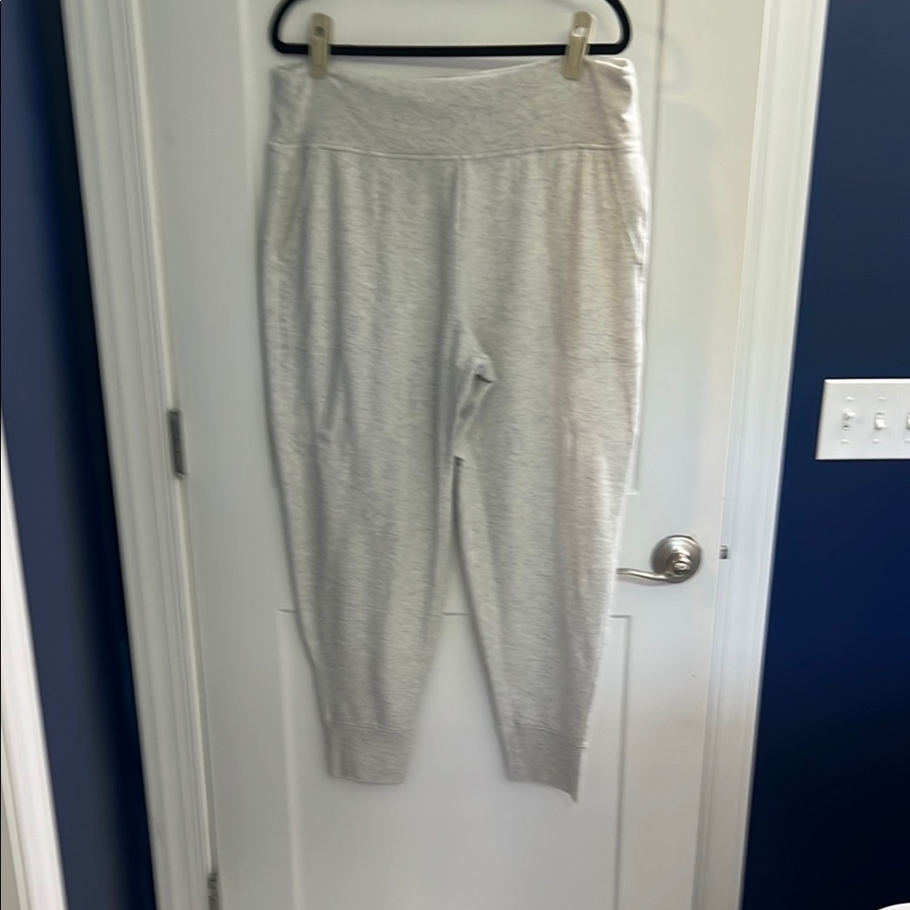 Athleta Coaster Heather Gray Sweatpants